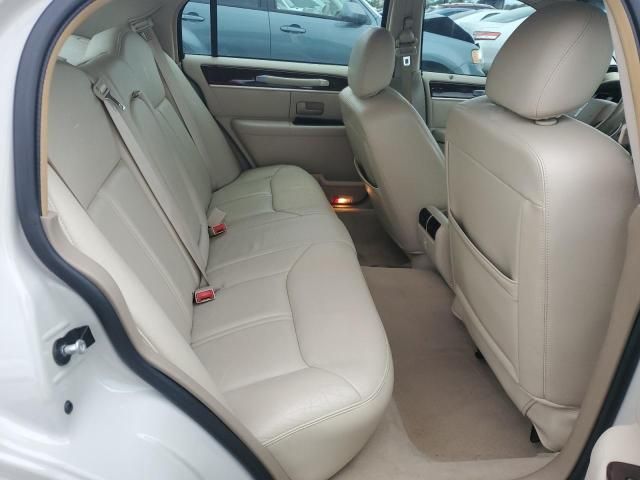 2006 Lincoln Town Car Signature Limited