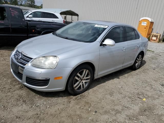 2005 Volkswagen New Jetta 2.5L Option Package 2