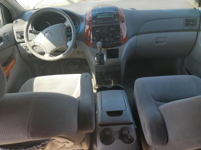 2006 Toyota Sienna XLE