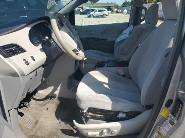 2011 Toyota Sienna LE