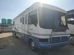 Salvage trucks for sale at Elgin, IL auction: 1999 Ford F550 Super Duty Stripped Chassis