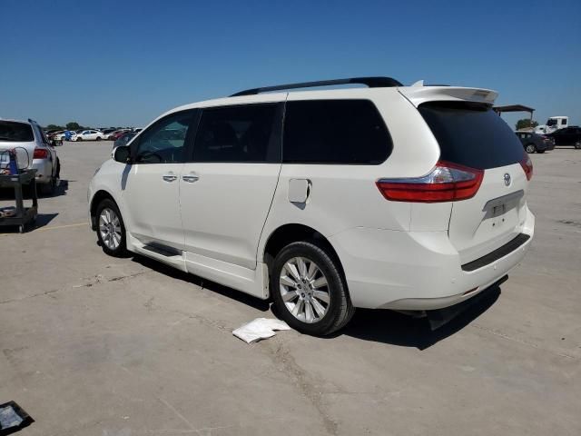 2016 Toyota Sienna XLE