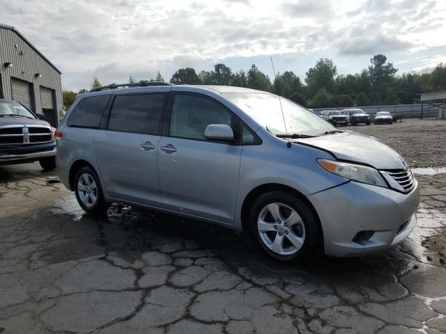 2014 Toyota Sienna LE