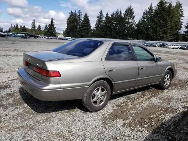 1999 Toyota Camry LE