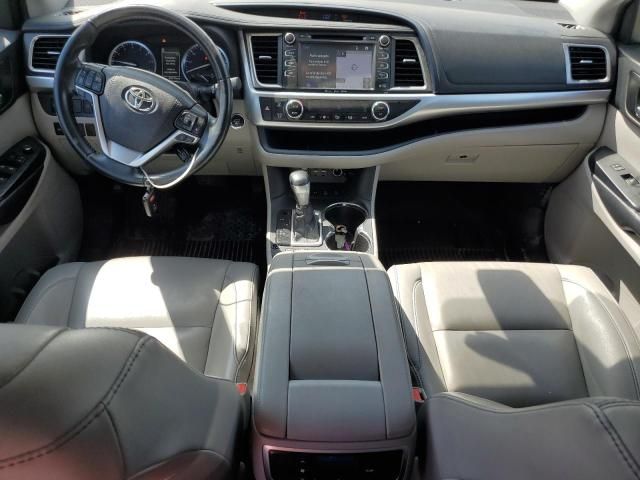 2019 Toyota Highlander SE