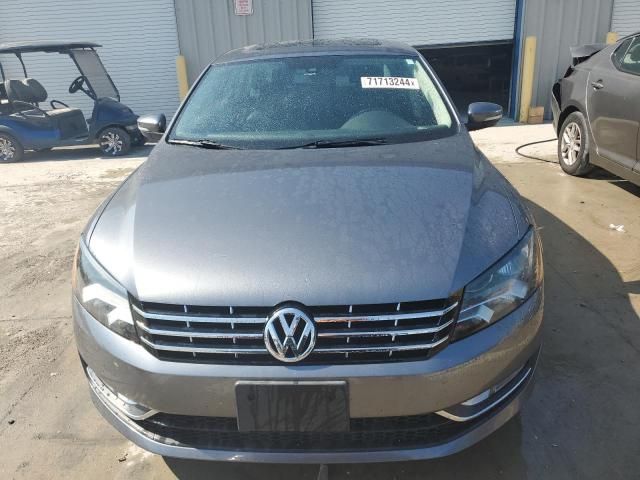 2015 Volkswagen Passat SEL