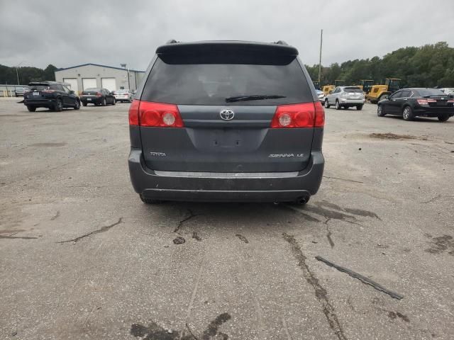 2009 Toyota Sienna CE