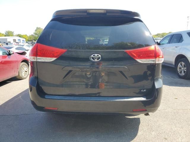 2014 Toyota Sienna LE