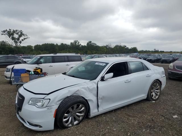 2018 Chrysler 300 Touring