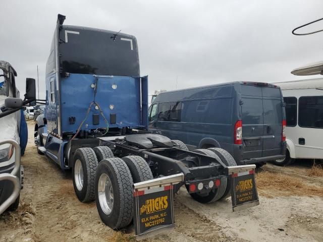 2022 Kenworth Construction T680