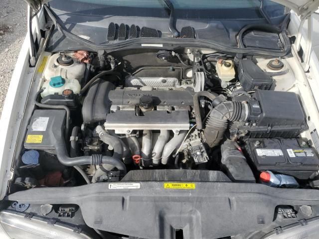 2000 Volvo V70 Base