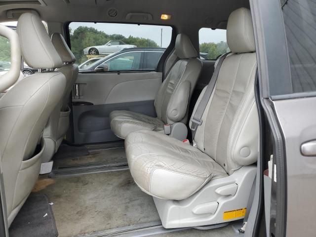 2011 Toyota Sienna XLE