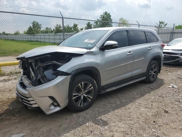 2019 Toyota Highlander LE