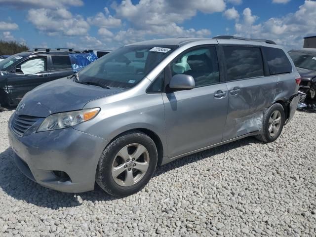 2015 Toyota Sienna LE