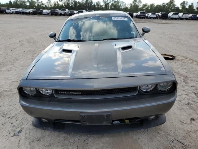 2012 Dodge Challenger SXT