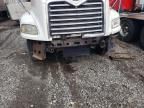 2005 Mack 600 CXN600