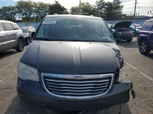 2011 Chrysler Town & Country Touring L