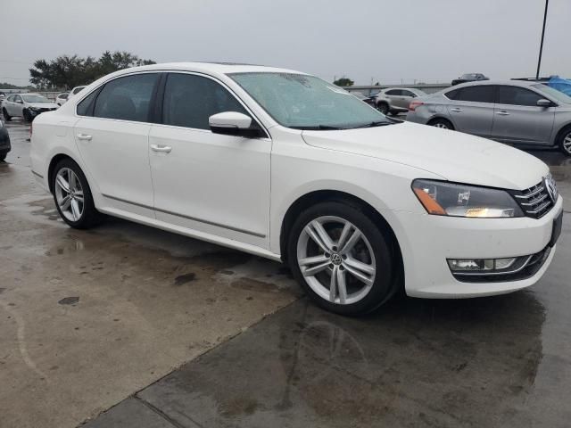 2013 Volkswagen Passat SEL