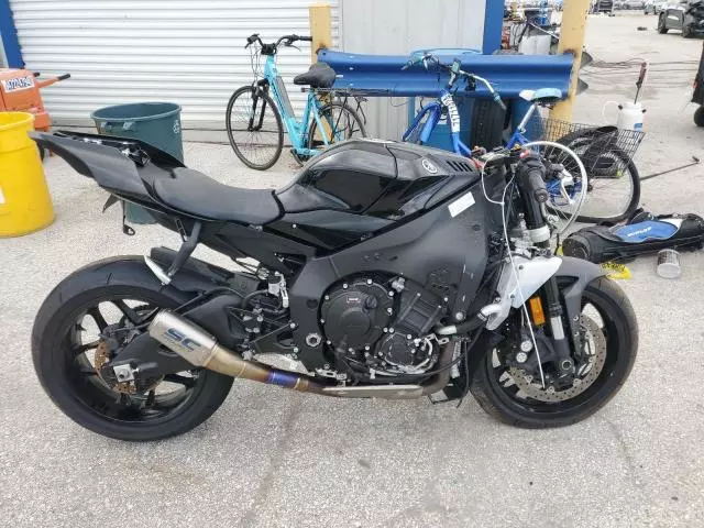 2024 Yamaha YZFR1