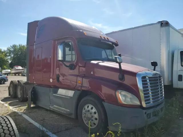 2014 Freightliner Cascadia 125