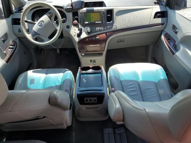 2011 Toyota Sienna XLE