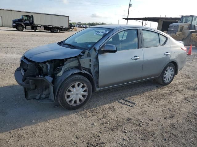 2013 Nissan Versa S