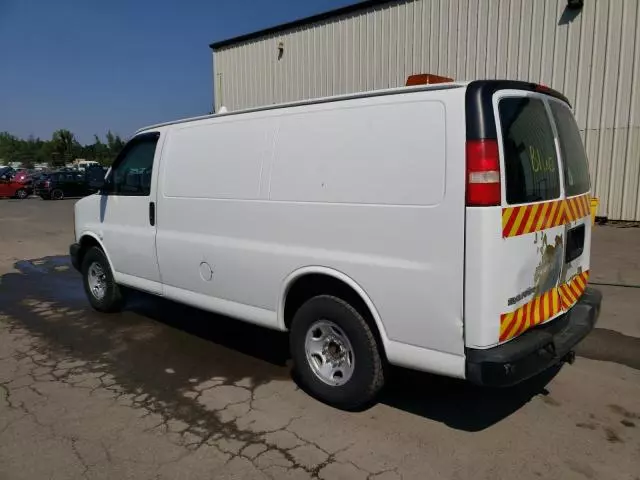 2010 GMC Savana G2500