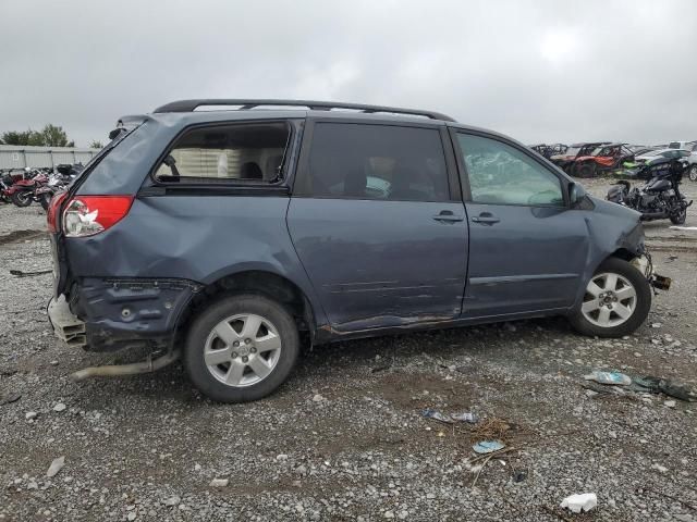 2006 Toyota Sienna XLE