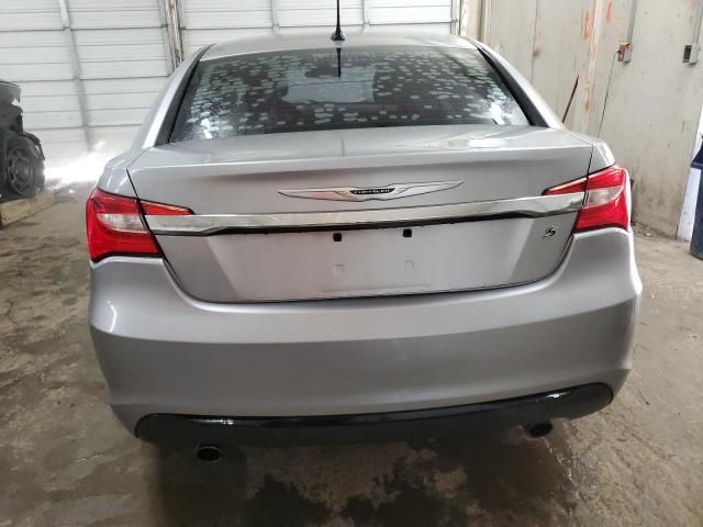 2013 Chrysler 200 Touring