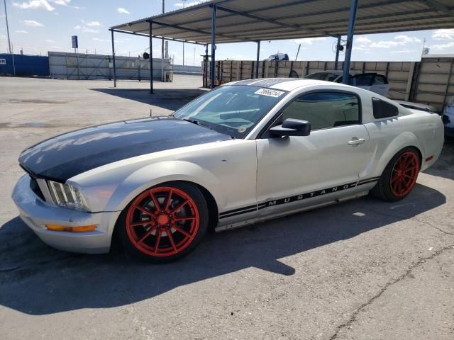 2005 Ford Mustang