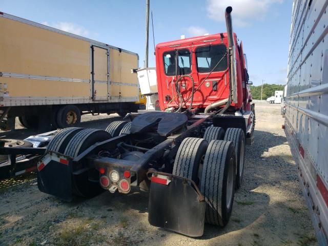 2017 Freightliner Cascadia 113