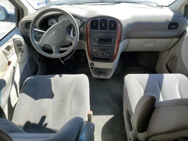 2005 Chrysler Town & Country