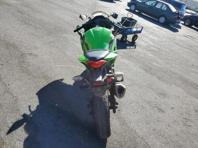 2015 Kawasaki EX300 A