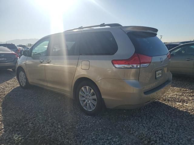 2013 Toyota Sienna XLE