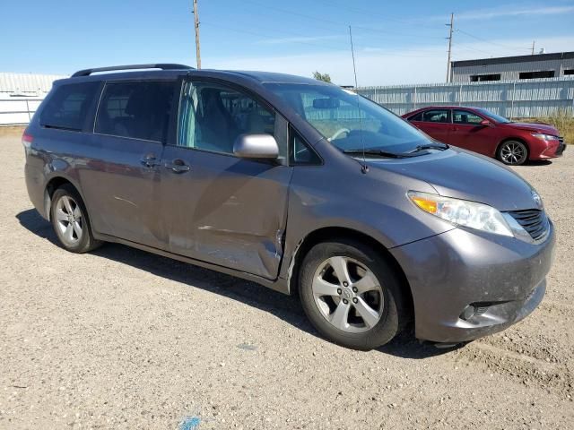 2011 Toyota Sienna LE