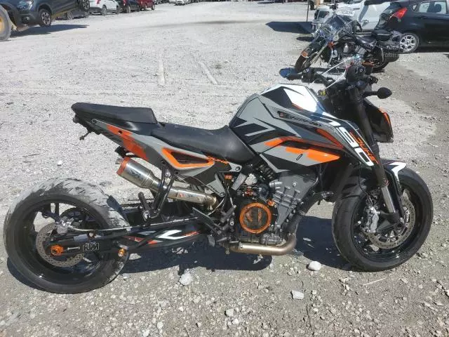 2019 KTM 790 Duke