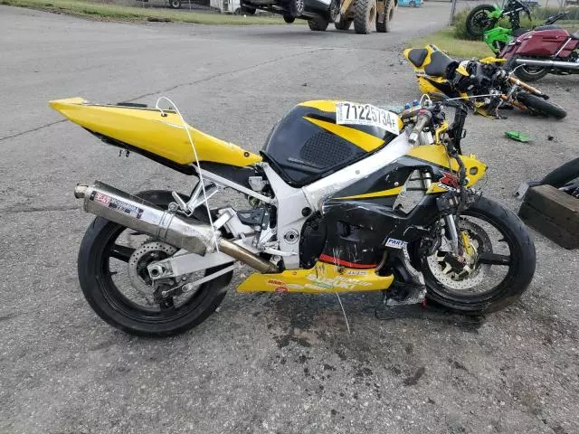 2002 Suzuki GSX-R750