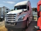 2019 Freightliner Cascadia 126