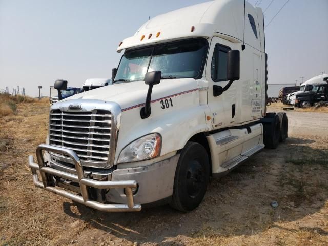 2012 Freightliner Cascadia 125