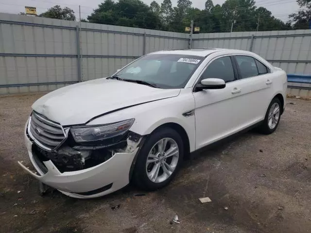 2014 Ford Taurus SEL