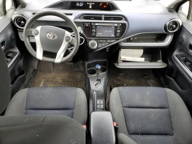 2016 Toyota Prius C