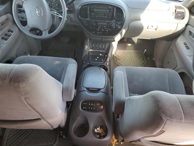 2005 Toyota Sequoia SR5