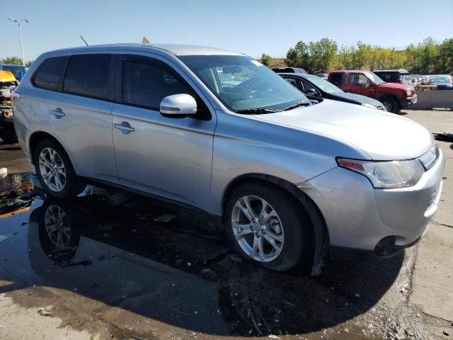 2014 Mitsubishi Outlander SE