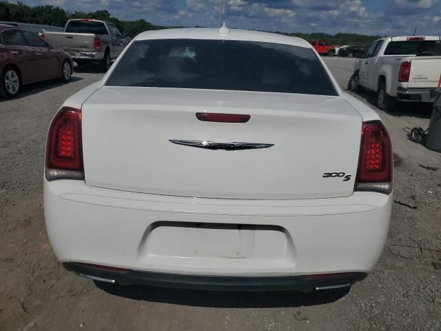 2016 Chrysler 300 S