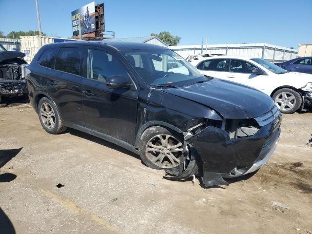 2015 Mitsubishi Outlander SE