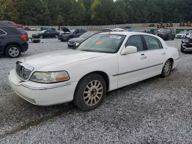 2006 Lincoln Town Car Signature