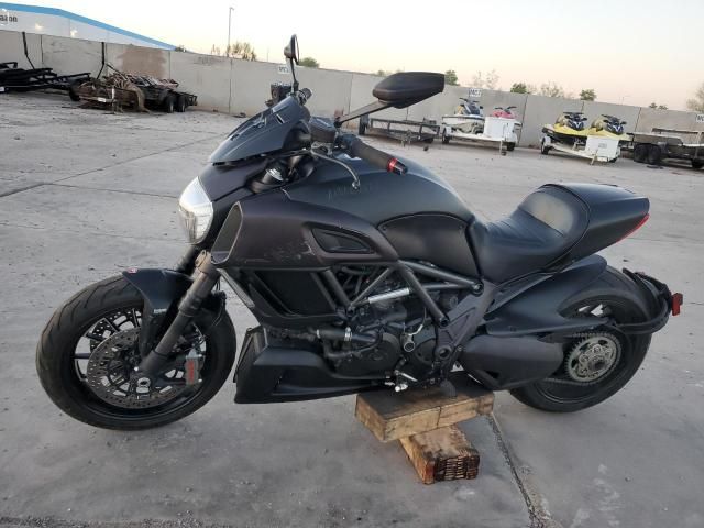 2015 Ducati Diavel