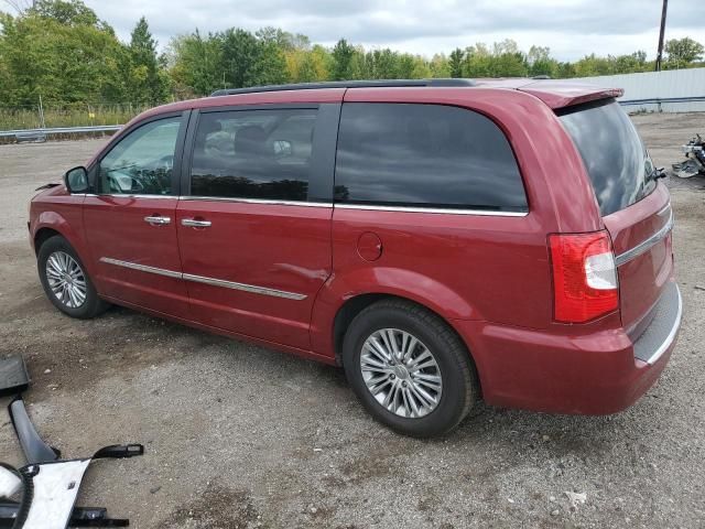 2016 Chrysler Town & Country Touring L