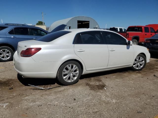 2010 Toyota Avalon XL