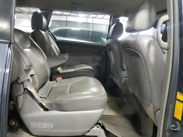 2009 Toyota Sienna XLE